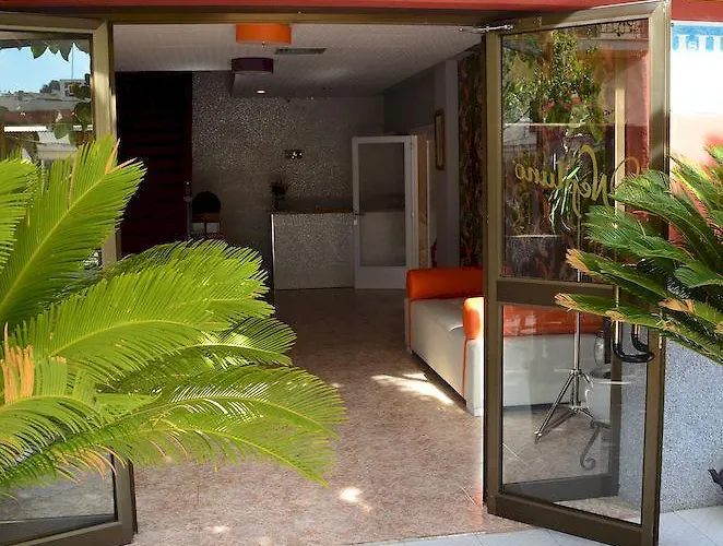 Neptuno Vendégház Caces